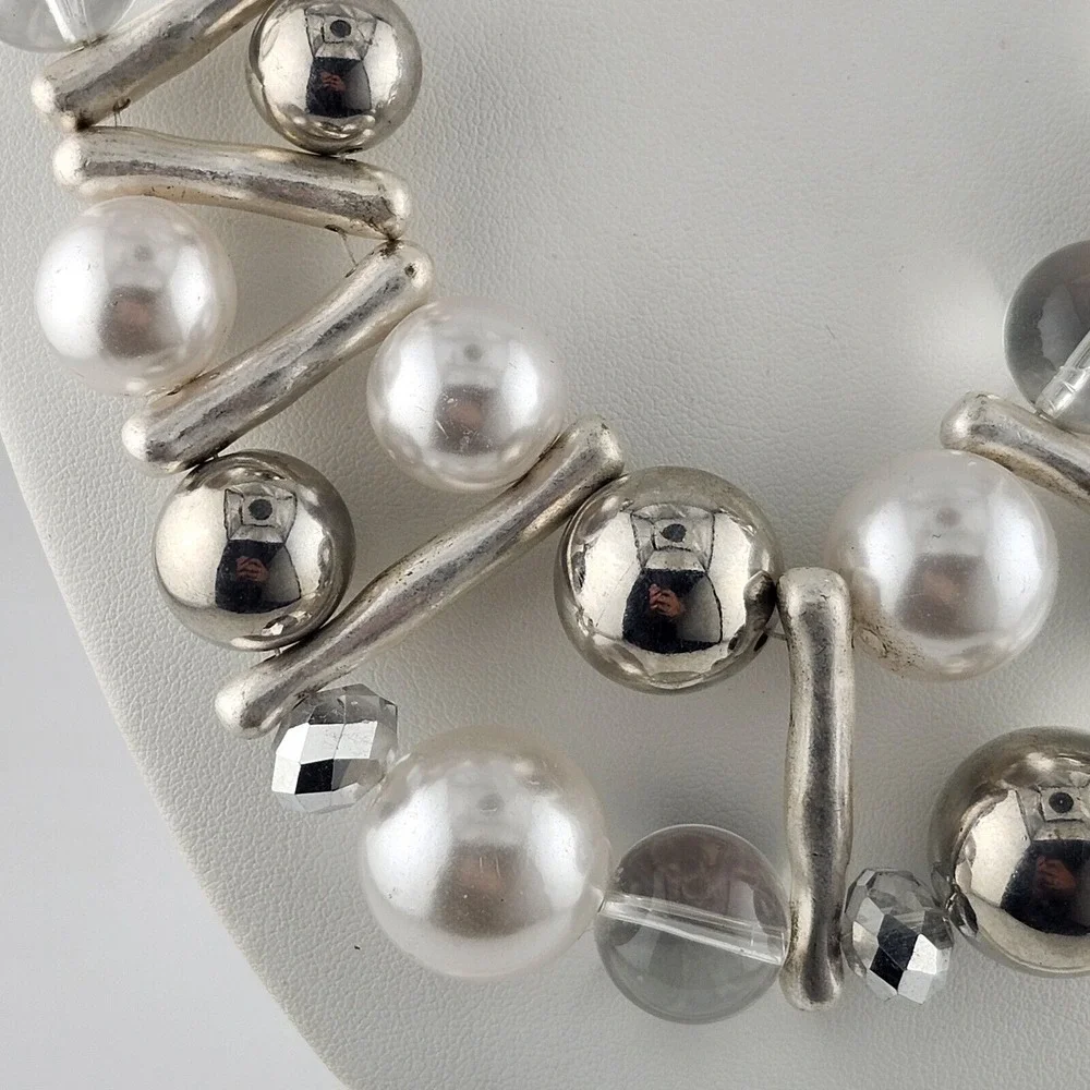 Silver Tone Faux Pearl Clear Bead Statement‎ Necklace.